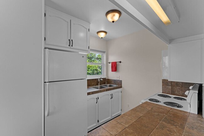 Building Photo - 3506 28th St