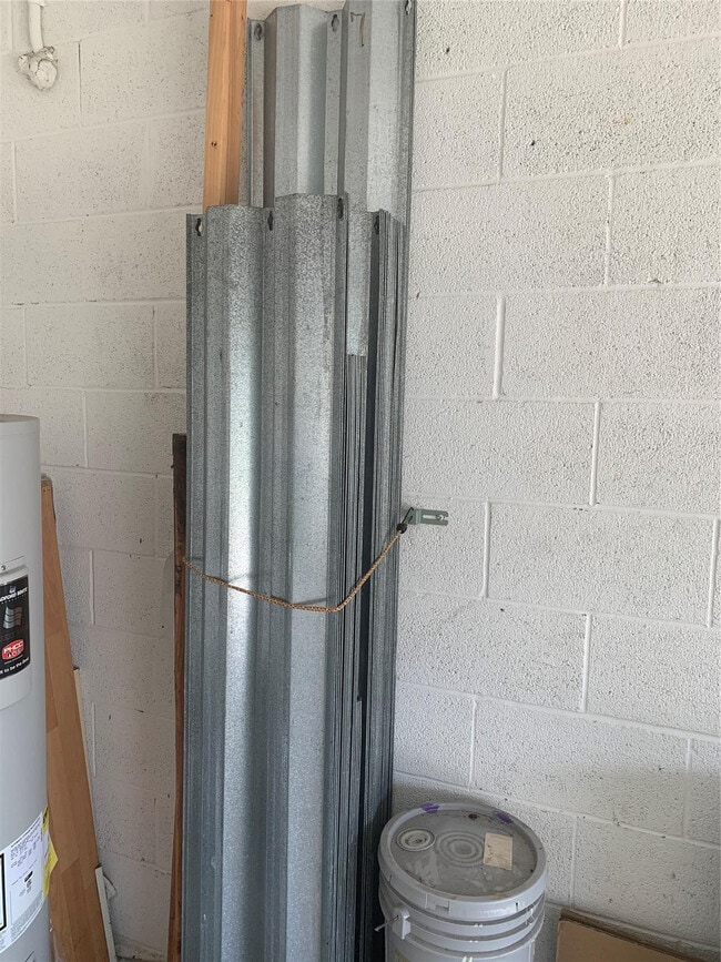 Building Photo - 3190 SW Curcuma St