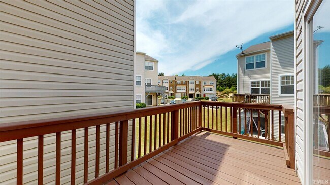 Building Photo - 113 Darley Dale Loop - Bev Roberts Rentals...