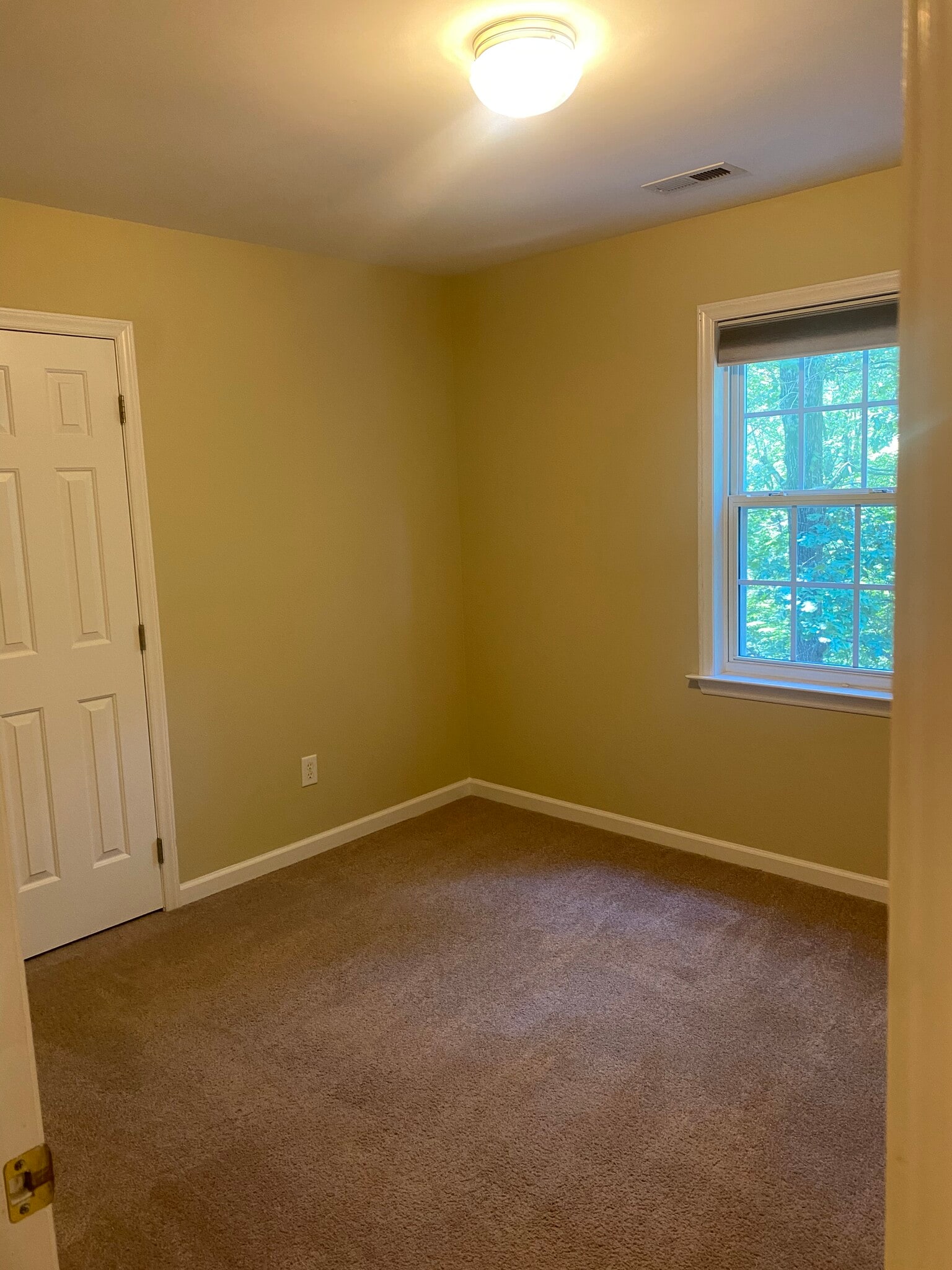 Building Photo - 112 Hudson Hills Rd