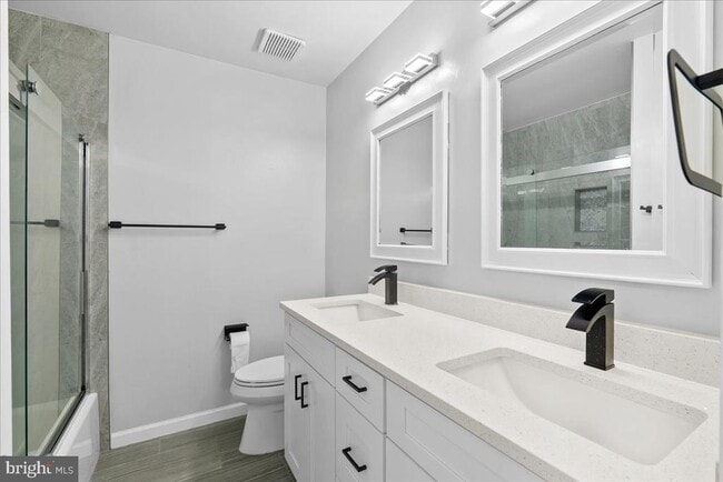 Building Photo - 9303 Macswain Pl