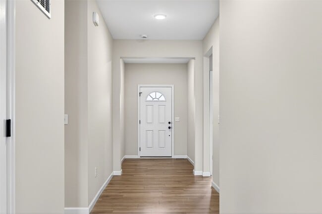 Building Photo - 138 Rhythm Point Dr