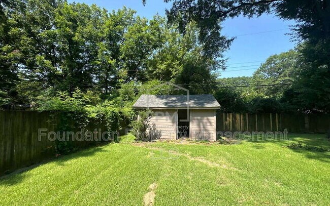 Building Photo - 1169 Dearing Rd
