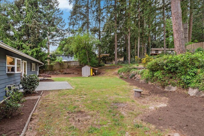 Building Photo - Remodeled Rambler with 2/Car garage, RV Parking and an Impressive Back Yard!!!!!