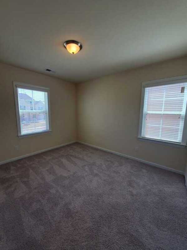 Building Photo - 1007 Anatrella Ln NW
