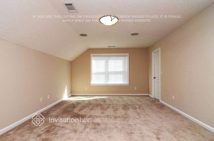 Building Photo - 520 Rabbits Run