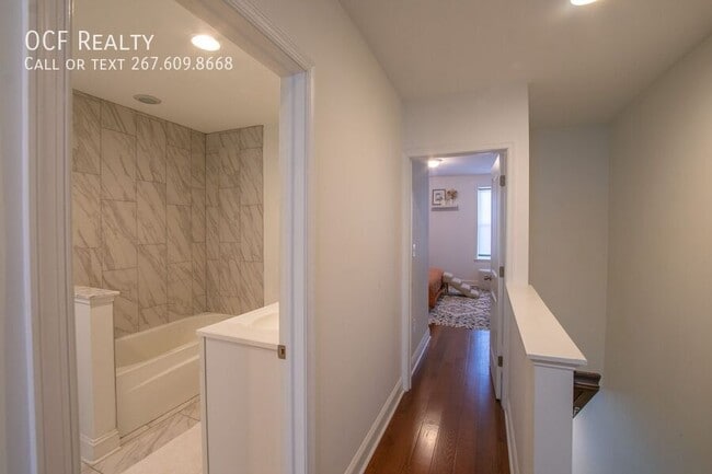 Building Photo - 1230 S 24th St