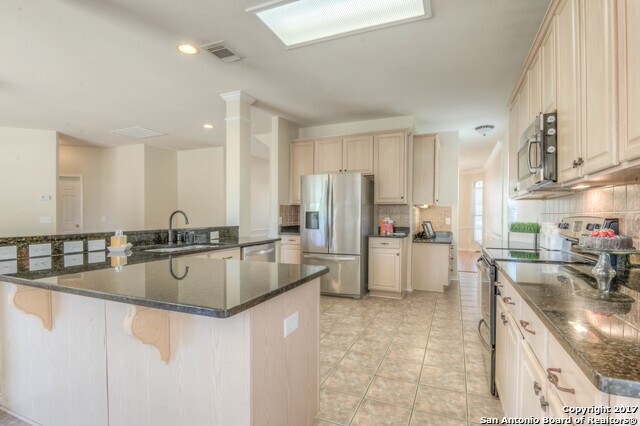 Building Photo - 3913 Arroyo Del Sol