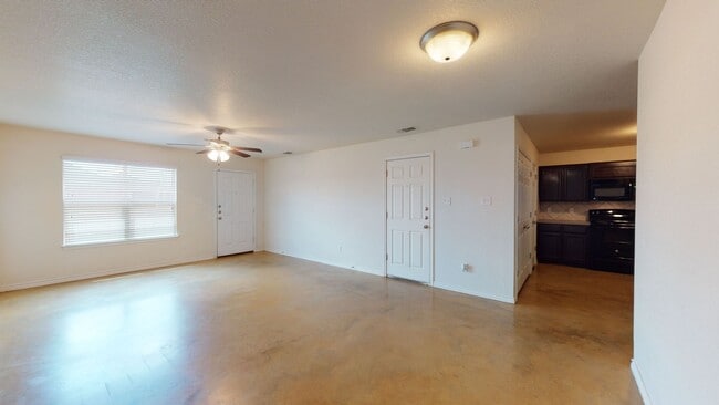 Building Photo - 2 WEEKS FREE !!!! GORGEOUS DUPLEX IN COPPE...