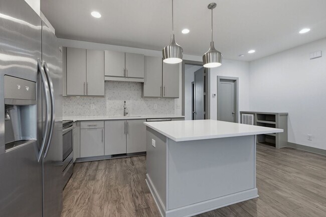 Building Photo - 122H Oceola Ave