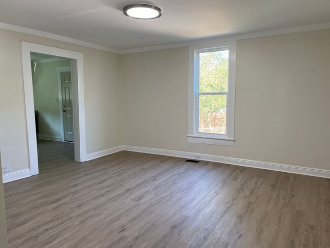 Building Photo - 2 Bed, 1 Bath Home for Rent – $1,250/Month
