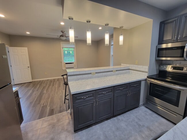 Building Photo - 1441 Wightman St