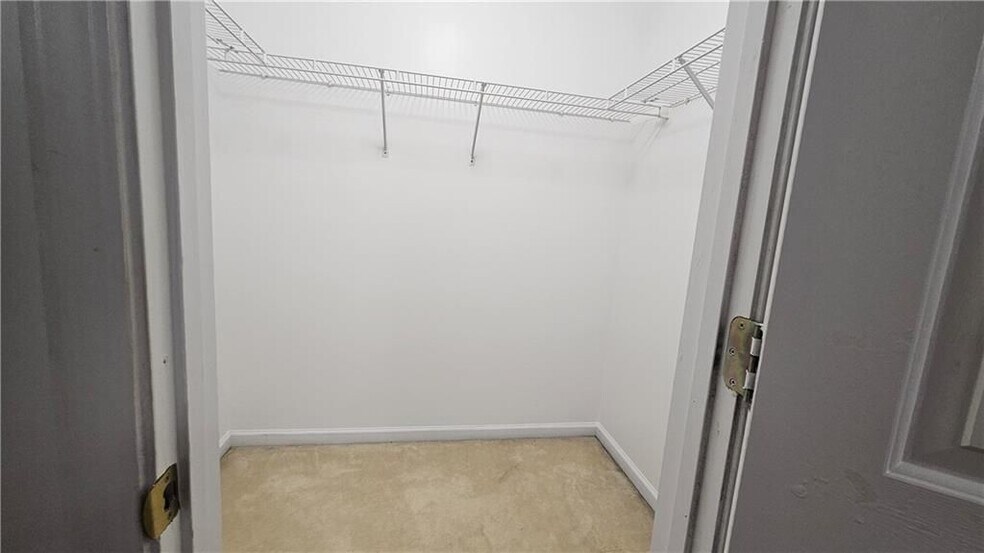 Building Photo - 1501 Parc Main St