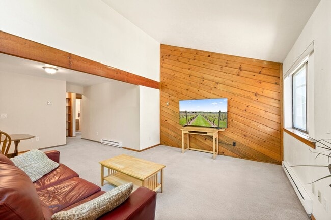 Building Photo - Bright & Peaceful 2BR Condo in South Boulder
