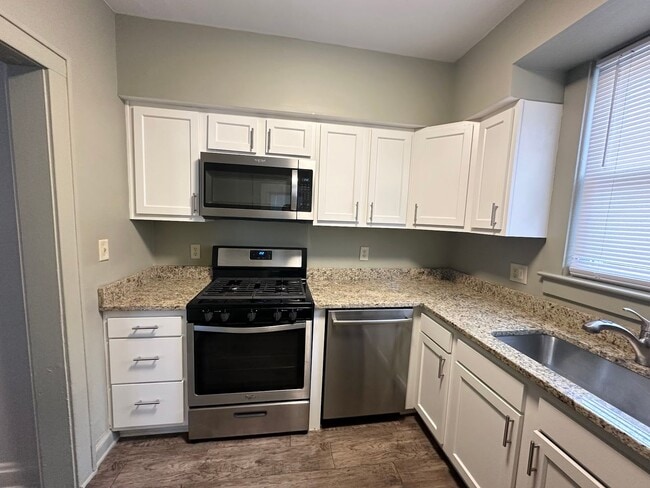 Building Photo - 66 W California Ave