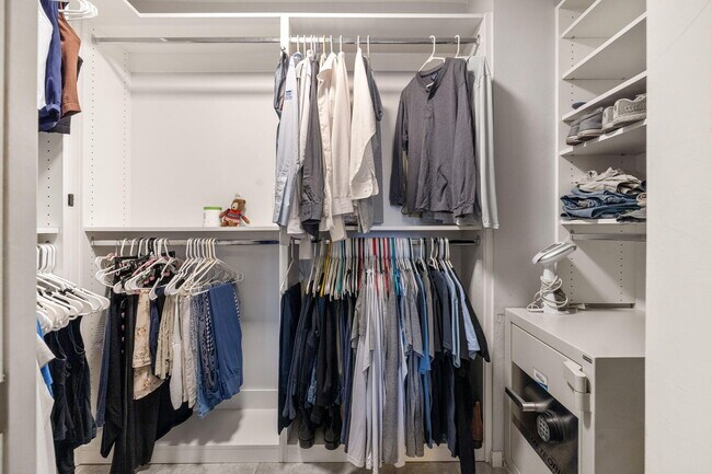 Building Photo - 42230 May Pen Rd