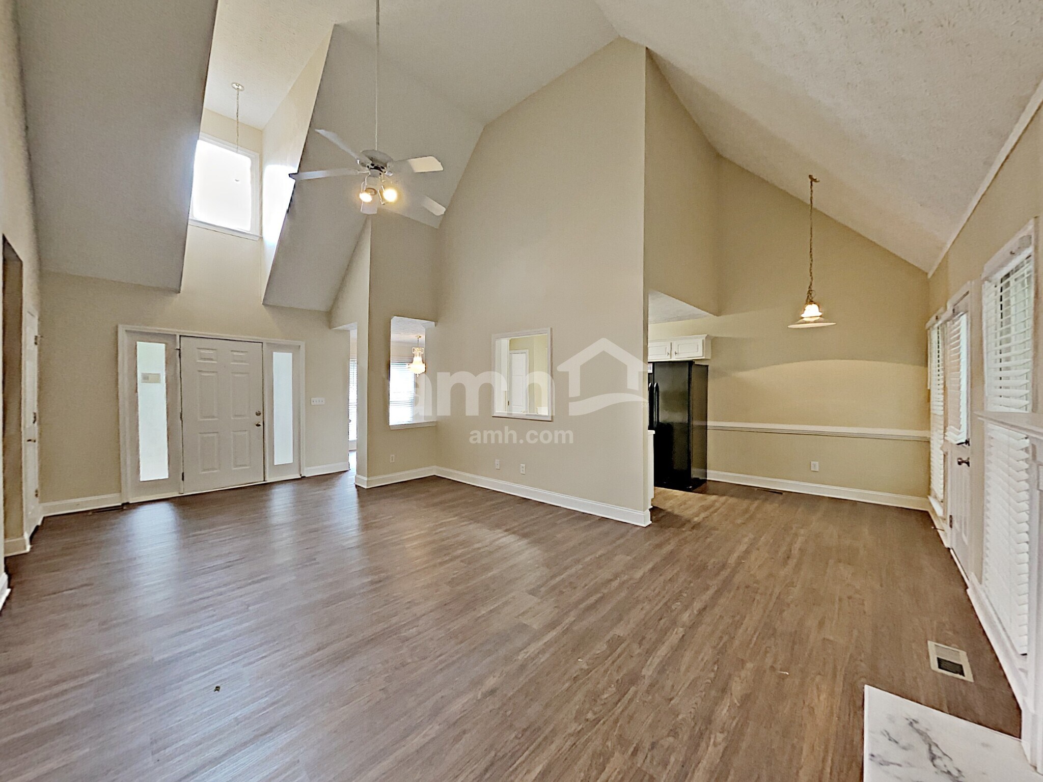 Building Photo - 4759 Julian Way