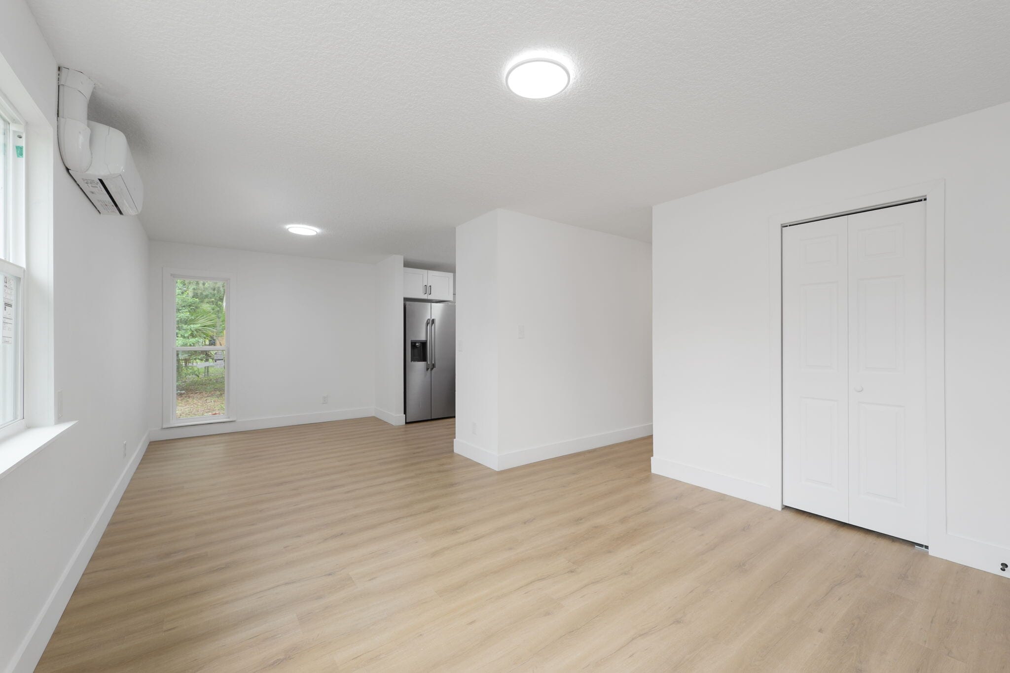 Building Photo - 8514 Oak Leaf Rd