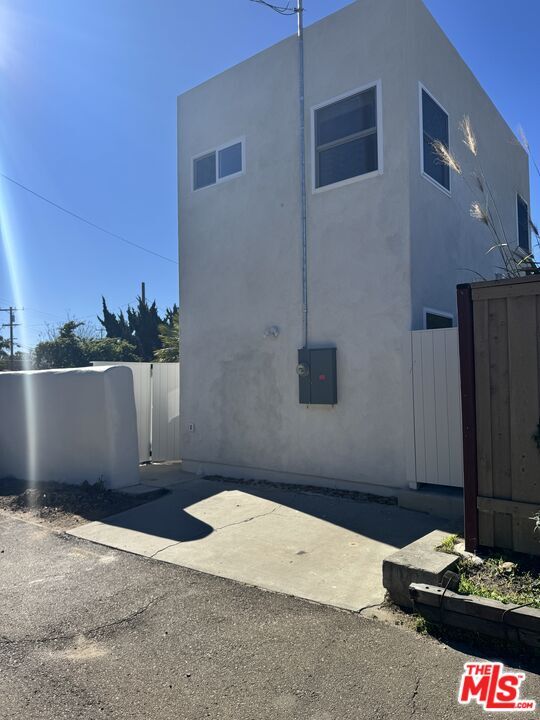 Building Photo - 5022 E Mountain View Dr