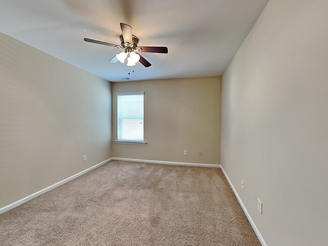 Building Photo - 265 Marsh Creek Dr