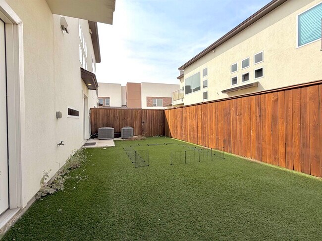 Building Photo - 9653 McPherson Rd