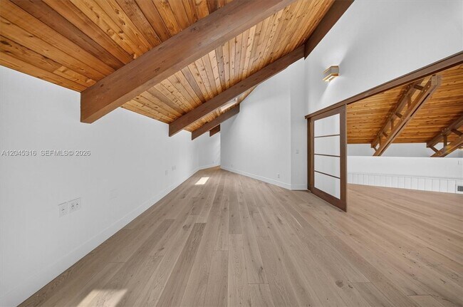 Building Photo - 8925 SW 102nd Terrace