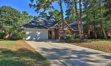 Building Photo - 42 Windswept Oaks Pl