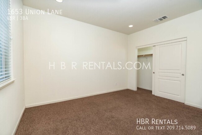 Building Photo - 1653 Union Ln