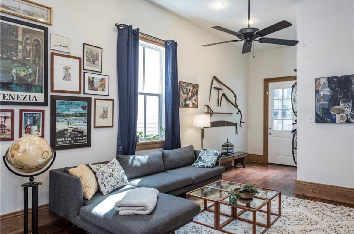 Building Photo - 620 S Lopez St