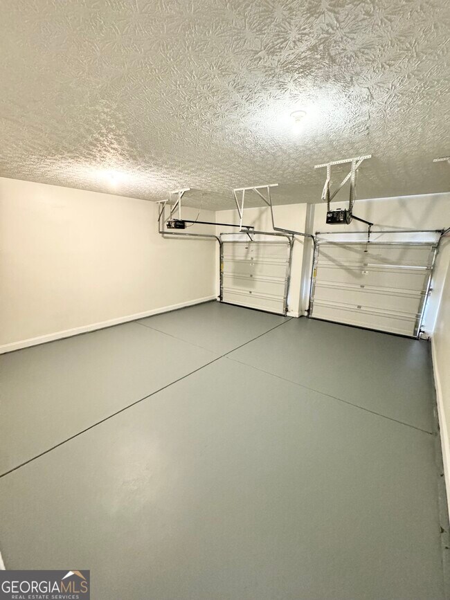 Building Photo - 6284 Southland Ridge