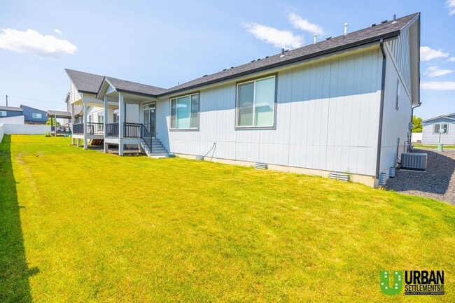 Building Photo - Charming 3-Bedroom Home in North Spokane –...