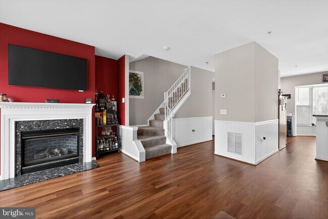 Building Photo - 1221 Rockland Ct