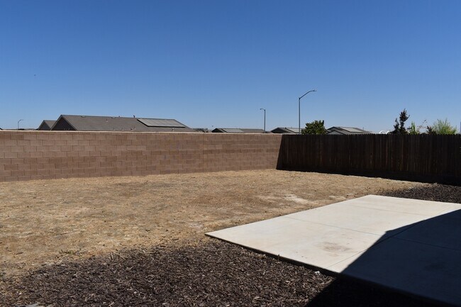 Building Photo - 765 Jessie Dr