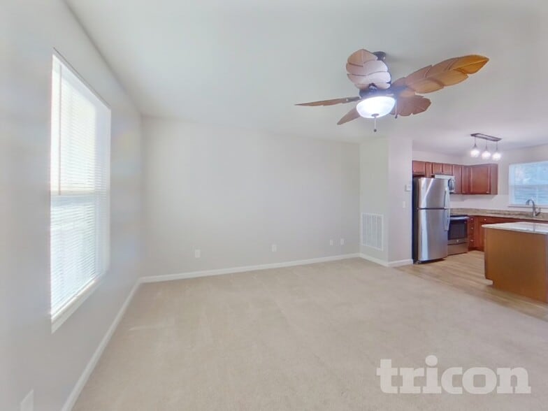 Building Photo - 415 Merus Dr