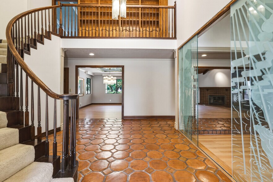 Building Photo - 22231 Romar St