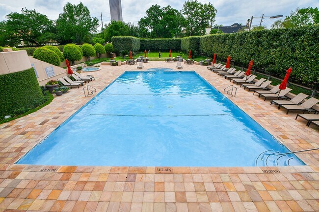 Building Photo - 5110 San Felipe St