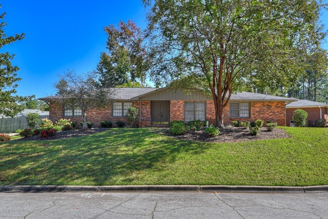 Primary Photo - 3137 Edinburgh Dr