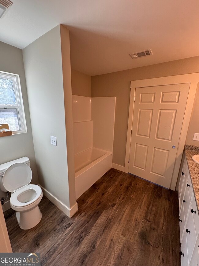 Building Photo - 49 Paisley Pl