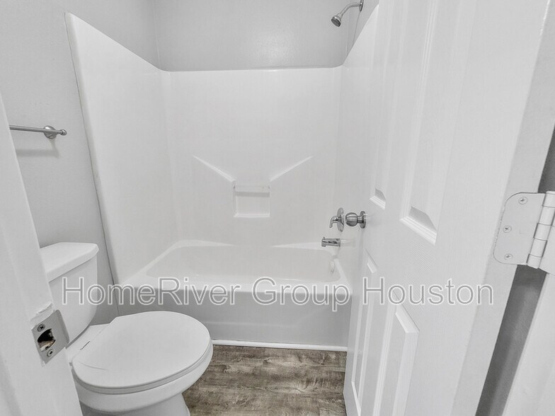 Building Photo - 20843 Fox Cliff Ln