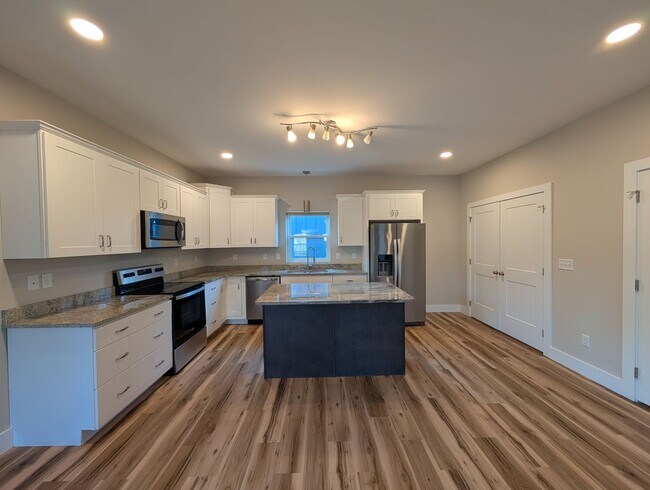 Building Photo - Swannanoa Rental