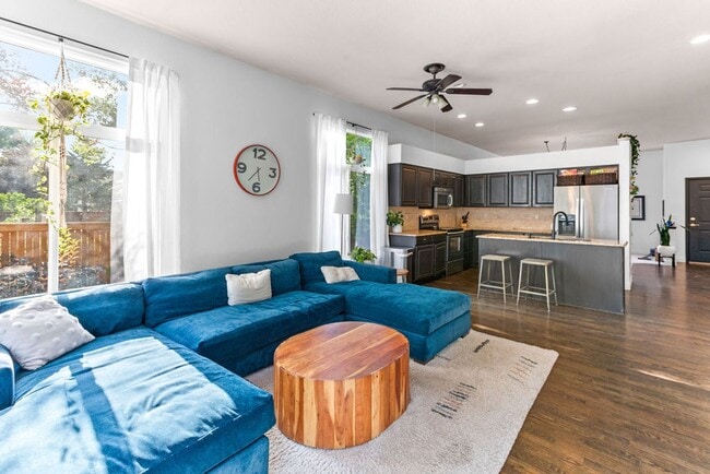 Building Photo - 2225 Timber Creek Dr