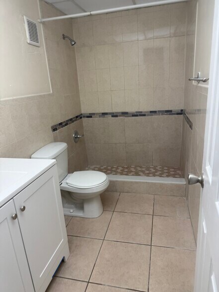 Building Photo - 6930 NW 186th St