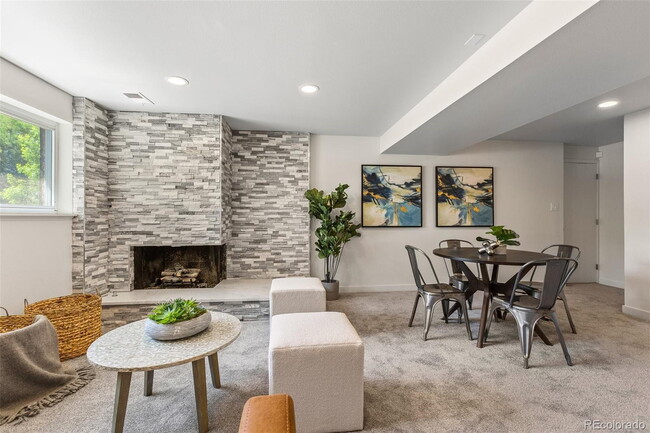 Building Photo - Charming 4-Bed Home