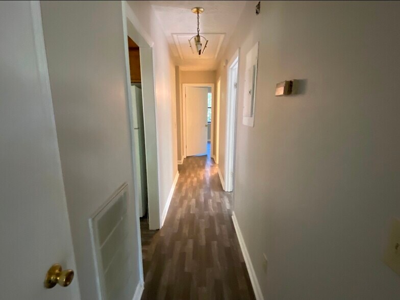 Building Photo - 729 Butler St