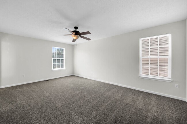 Building Photo - Goshen- 3bed 2.5 bath home ready for the summer cookouts