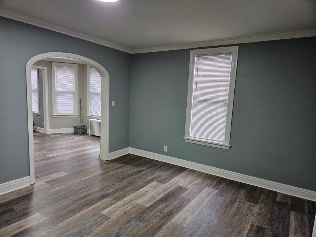 Building Photo - 11 Willow Ave