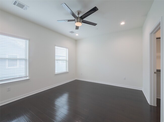 Building Photo - 1113 Bunton St