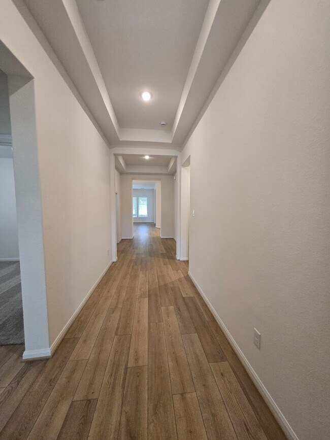 Building Photo - 1420 Florecer Ln