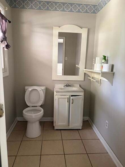 Building Photo - 3056 Dale Hollow Dr