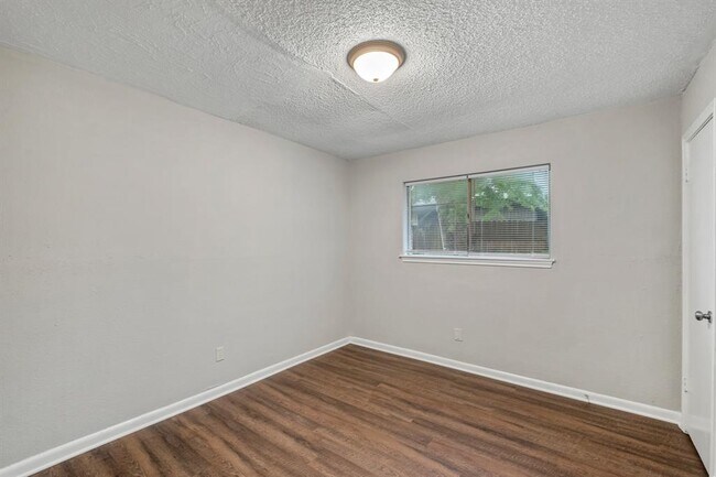 Building Photo - 12202 Cape Hyannis Dr